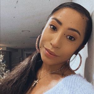 Meet your Posher, Demy